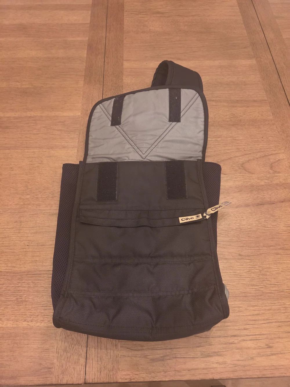 Y2k Vintage Clive Techware Sling Bag